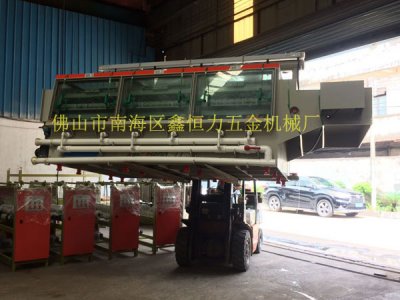 不銹鋼鍋片蝕刻機(jī)裝車發(fā)貨！